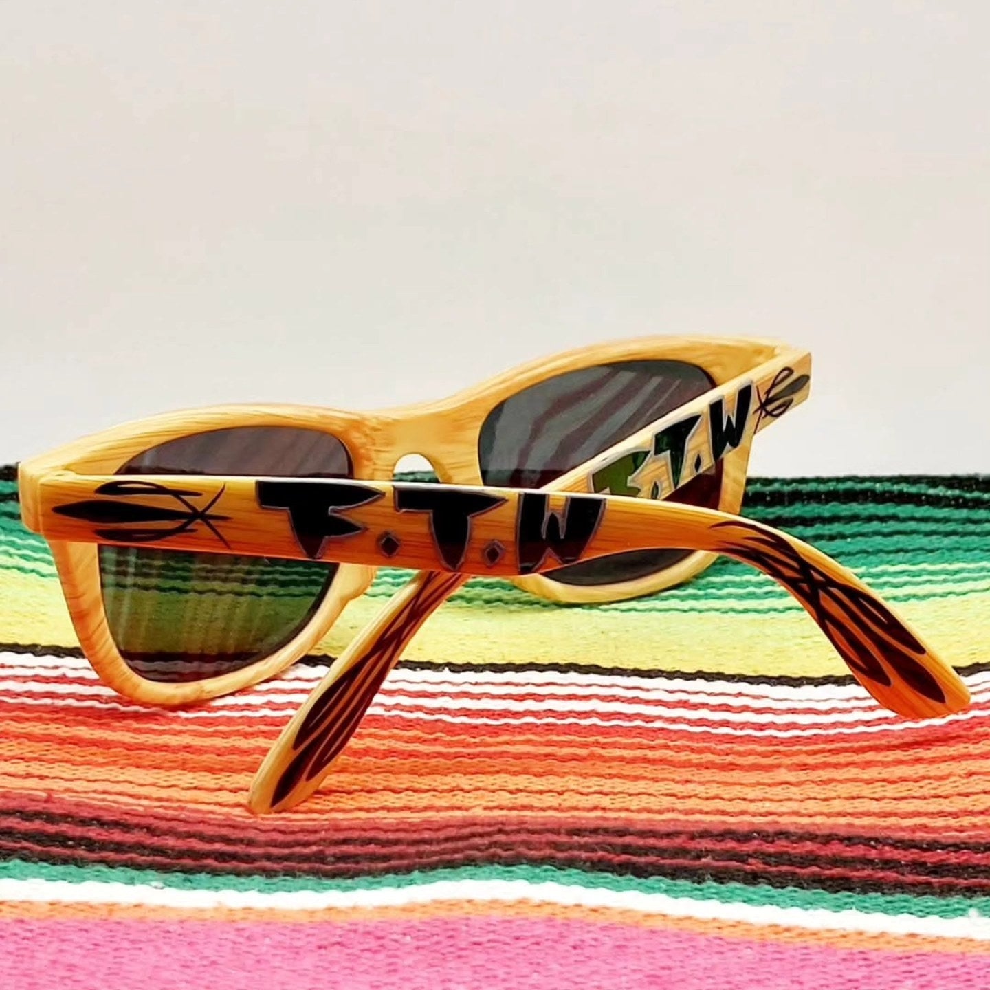 Stilgiganten Kustom Sonnenbrille "F.T.W - Bambus Stil"