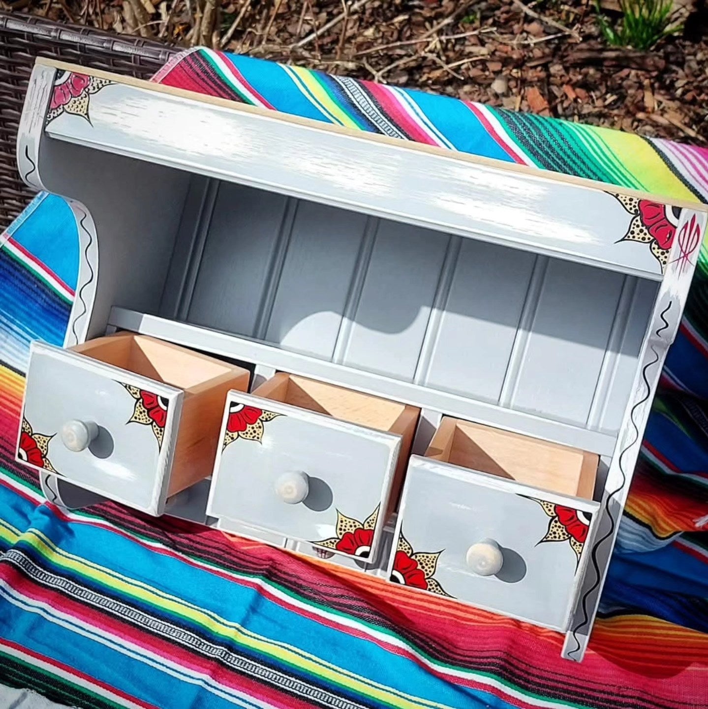 Stilgiganten Kustom Wandregal "Oldschool Vibes"