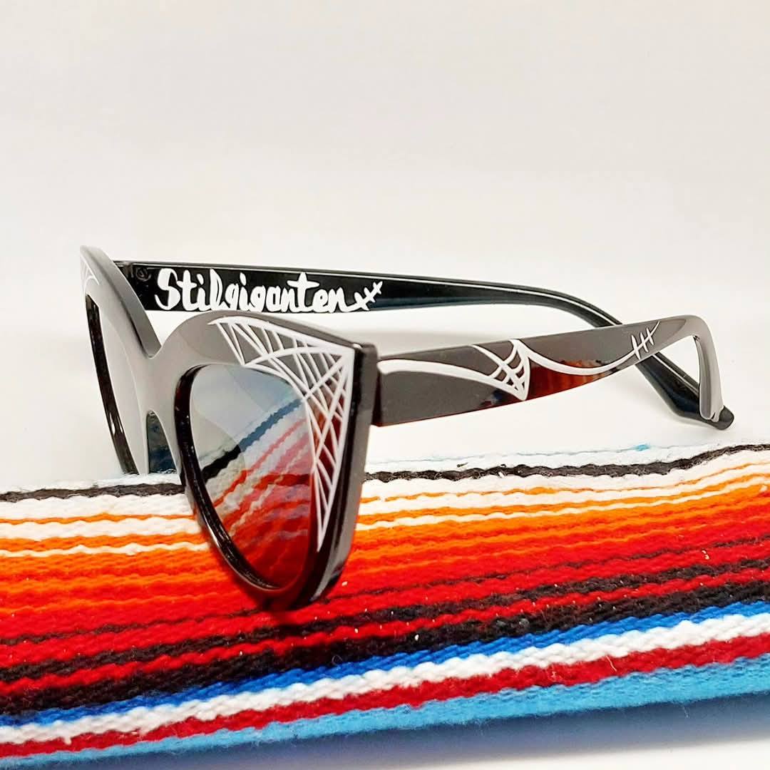 Stilgiganten Kustom Sonnenbrille "Dark Crazy Girl"