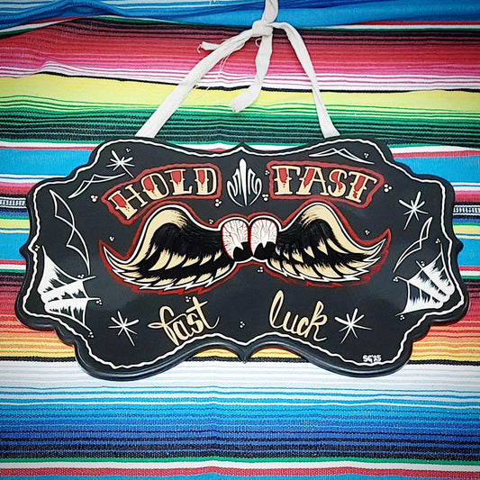 Stilgiganten Kustom Deko Holzschild "HOLD FAST - fast luck"