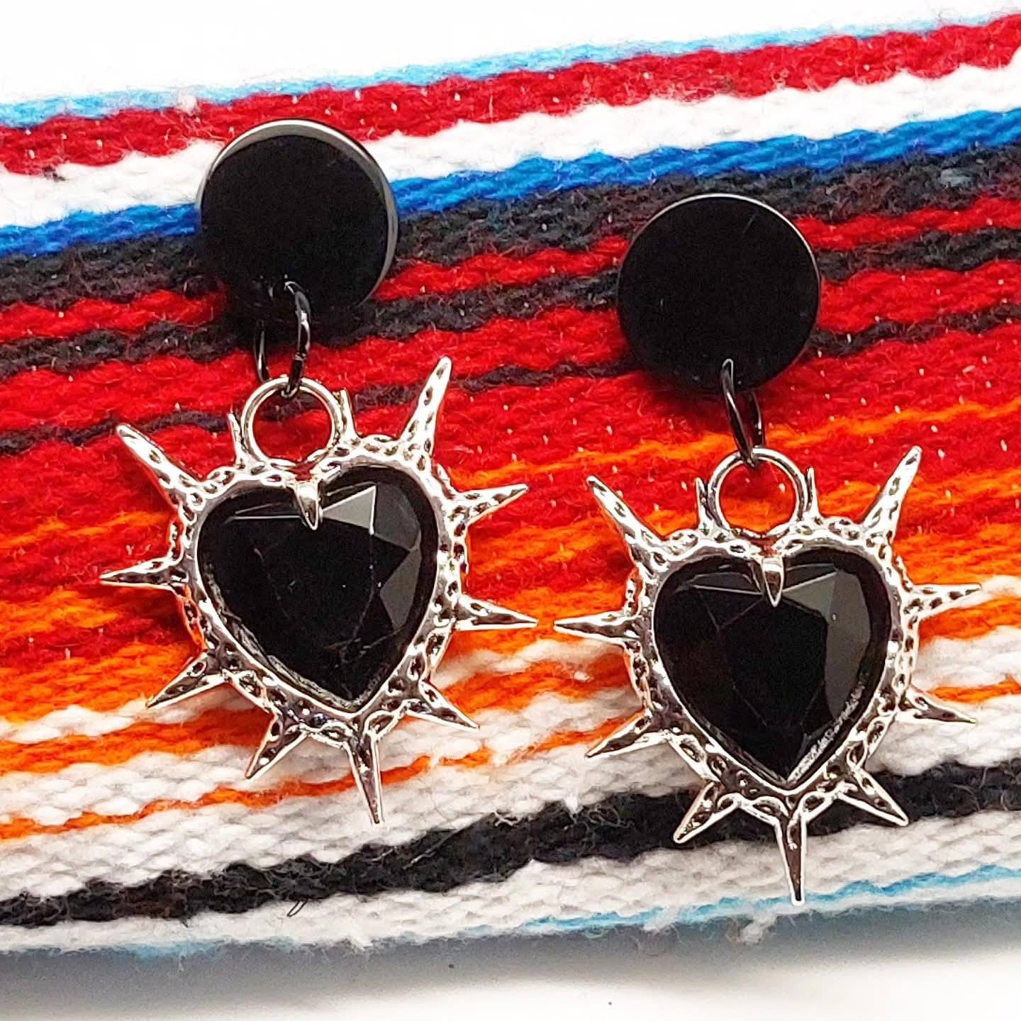 Wir rocken mit Stil - Ohrstecker "Dark LOVE"