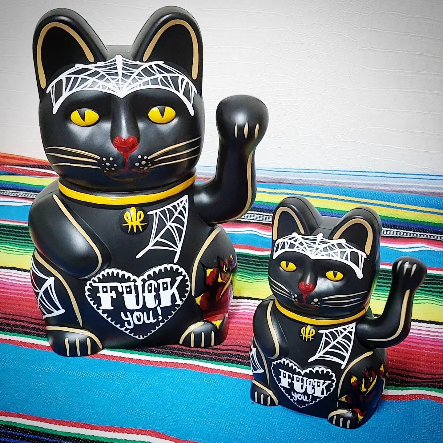 Große Stilgiganten Kustom Winke Katze "F*CK YOU"