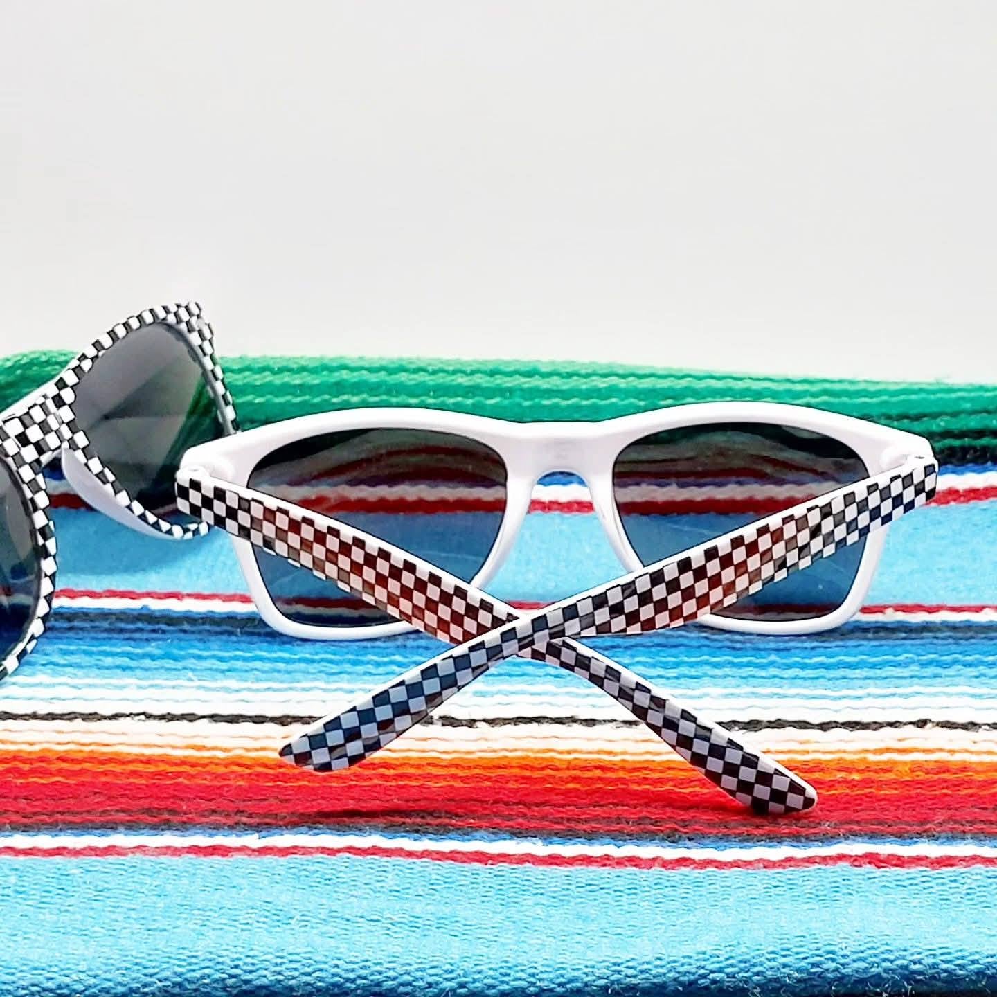Sonnenbrille "Checkerboard Style"