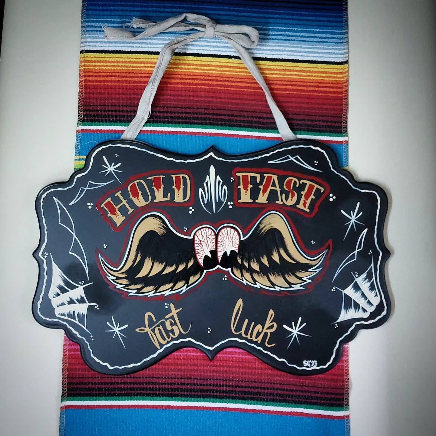 Stilgiganten Kustom Deko Holzschild "HOLD FAST - fast luck"