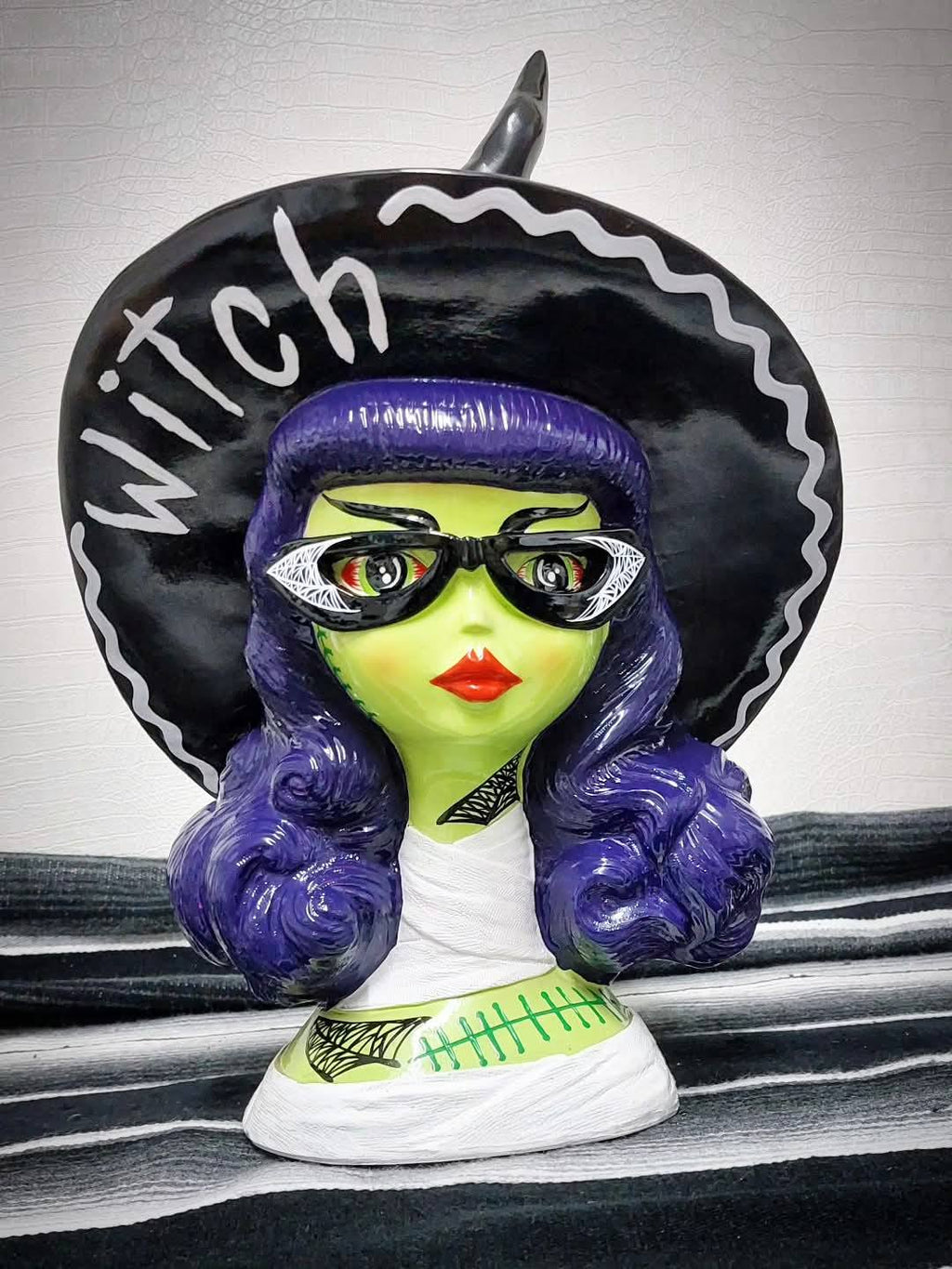 Kustom Deko Büste "Witch No.2"