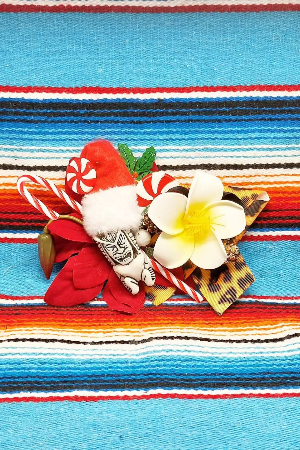 Große Stilgiganten Haarblumenspange "Tropical TIKI Christmas"