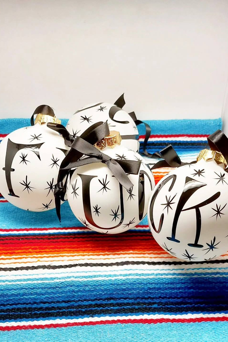 Große Stilgiganten Kustom Weihnachtsbaumkugel "F*CK"