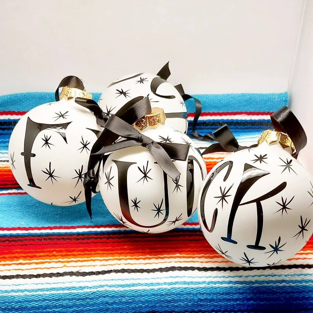 Stilgiganten WEIHNACHTEN 2026 Kustom Deko "Große Kugel F*CK"