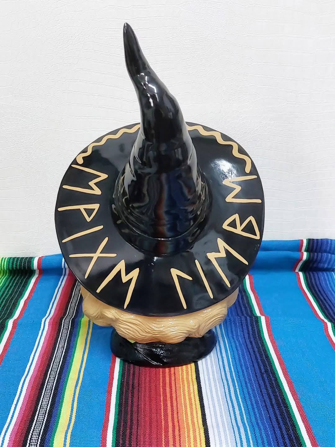 Kustom Deko Büste "Hexe - Runen EWIGE LIEBE"