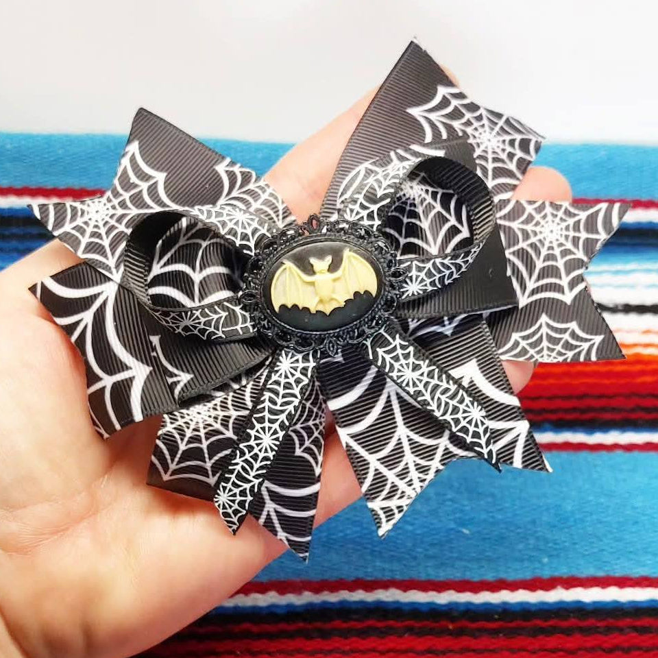 Große Stilgiganten Haarschleife "DARK BAT"