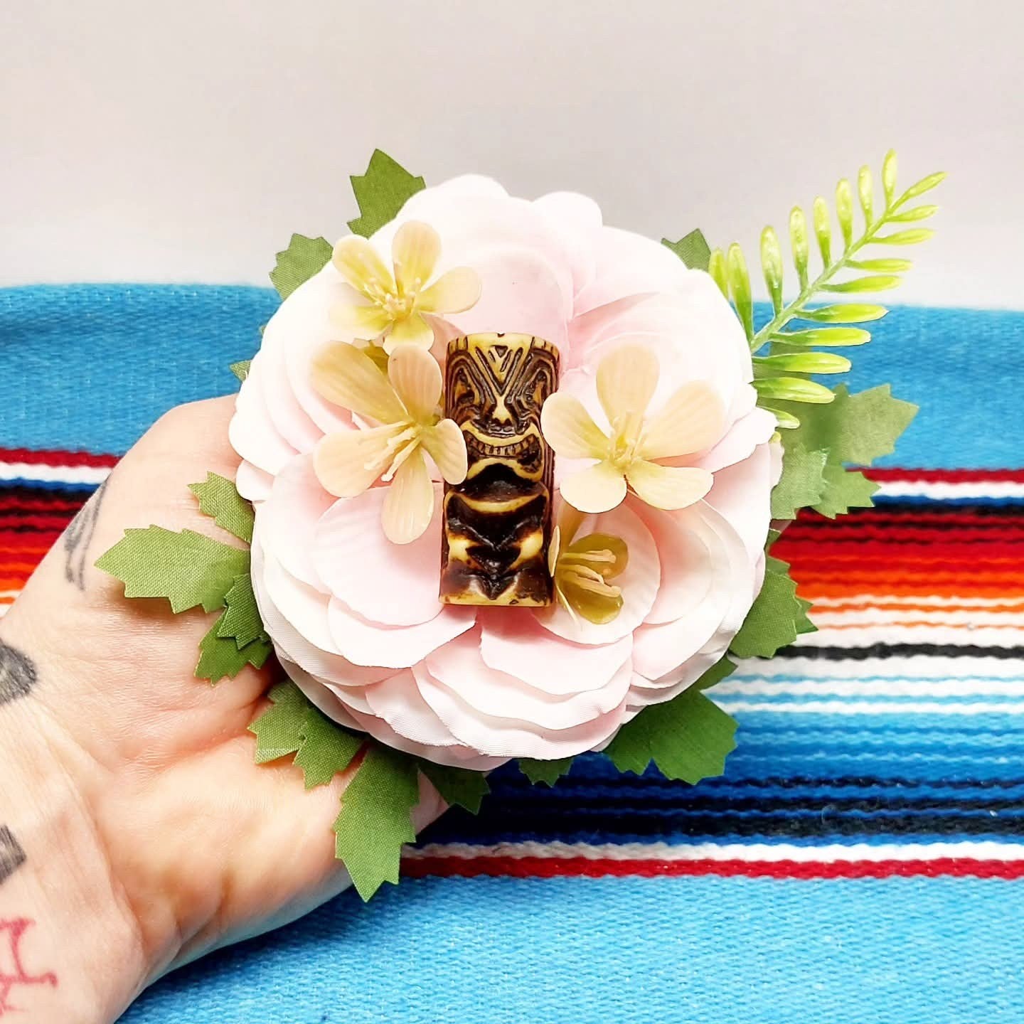 Große Stilgiganten Haarblumenspange "TIKI - Sweetheart"