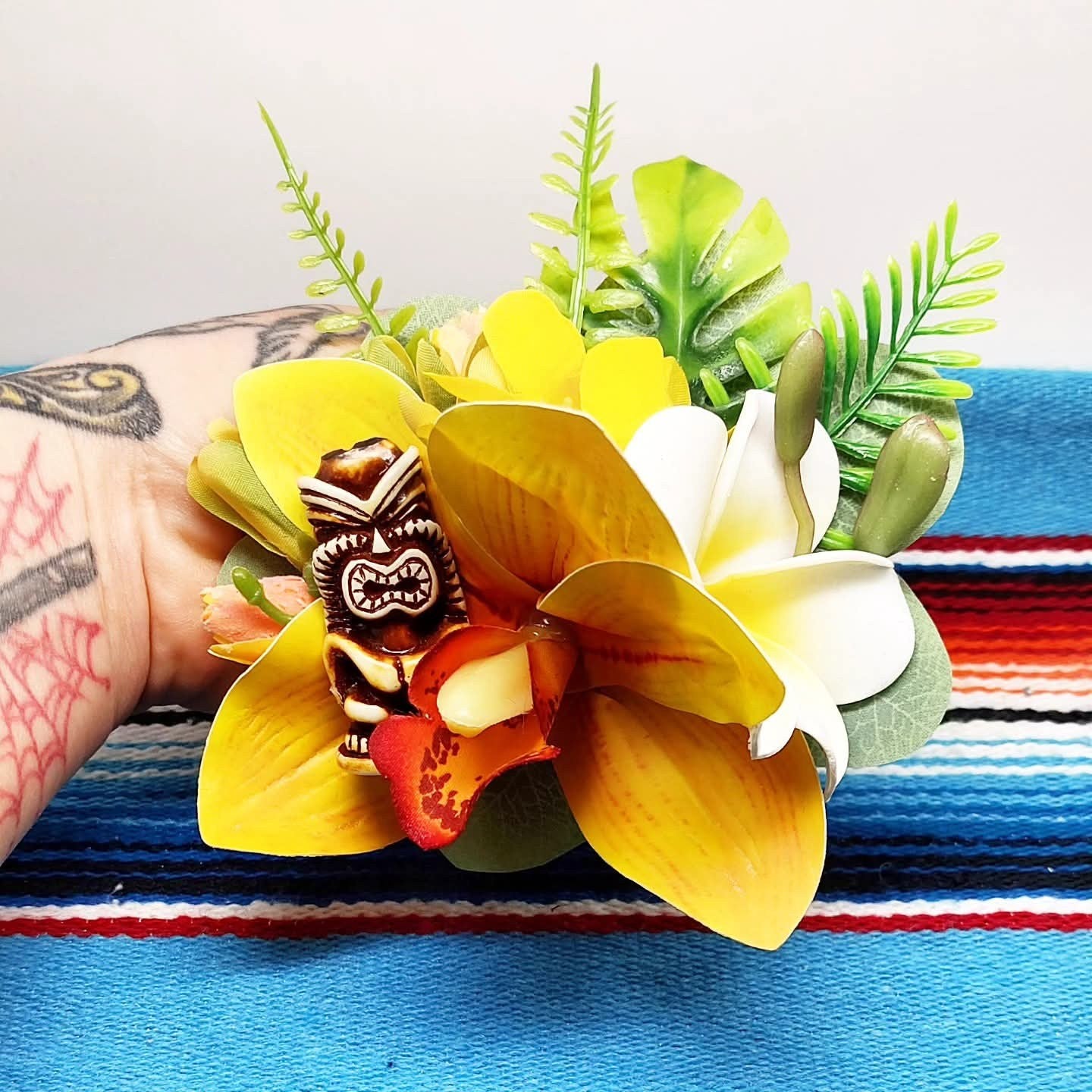 Große Stilgiganten Haarblumenspange "TIKI - Summer Hottie"