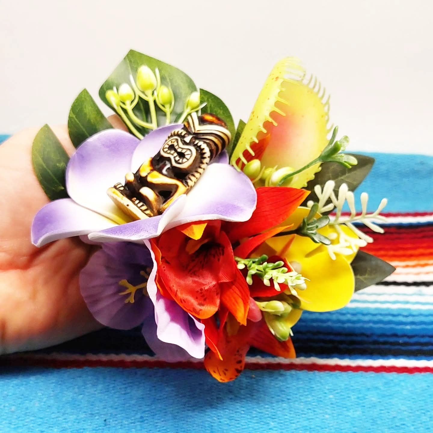 Große Stilgiganten Haarblumenspange "TIKI - Tropical Jive Night"