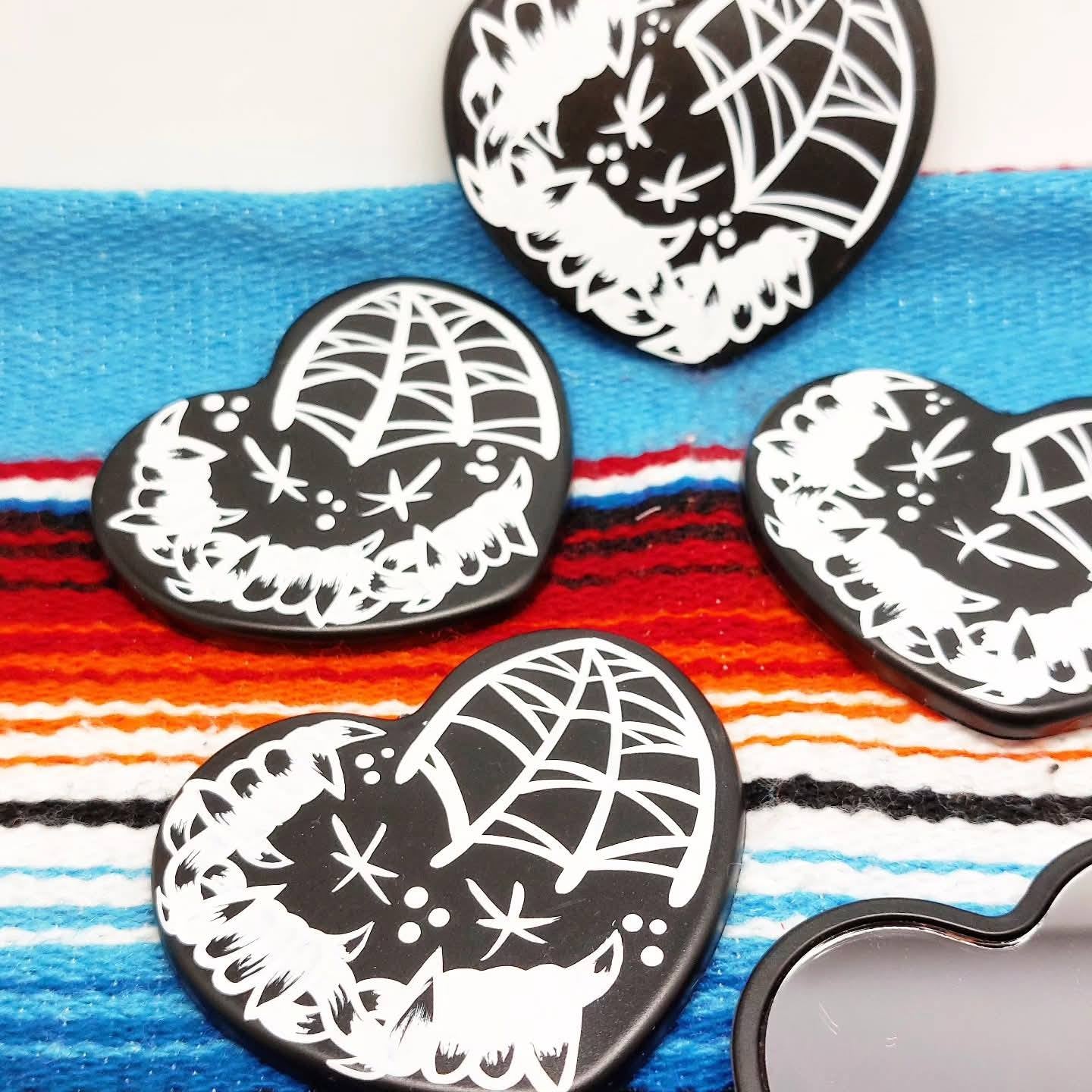 Stilgiganten Kustom Taschenspiegel "DARK LOVE"