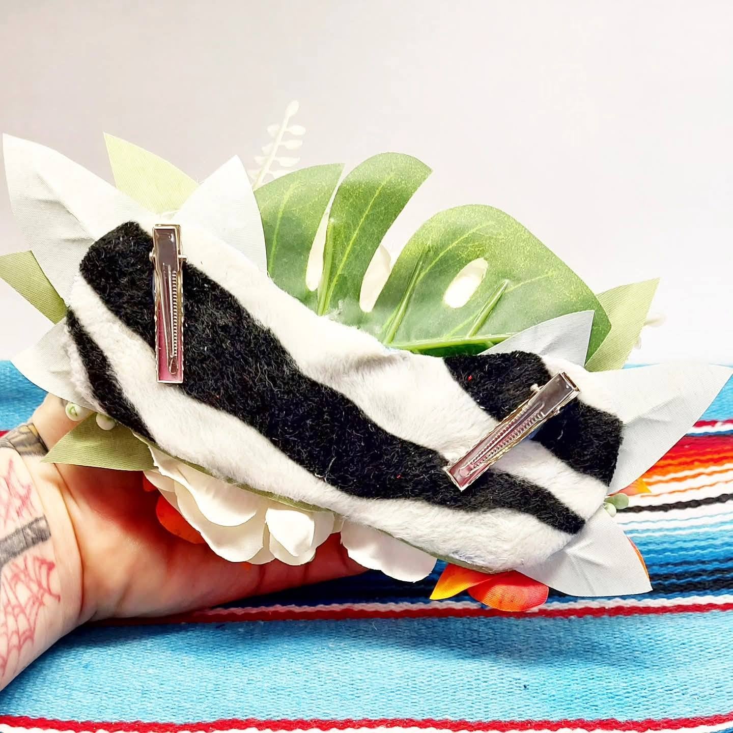 Stilgiganten Gibsonroll Haarblumenspange "TIKI - Tropical Nights"