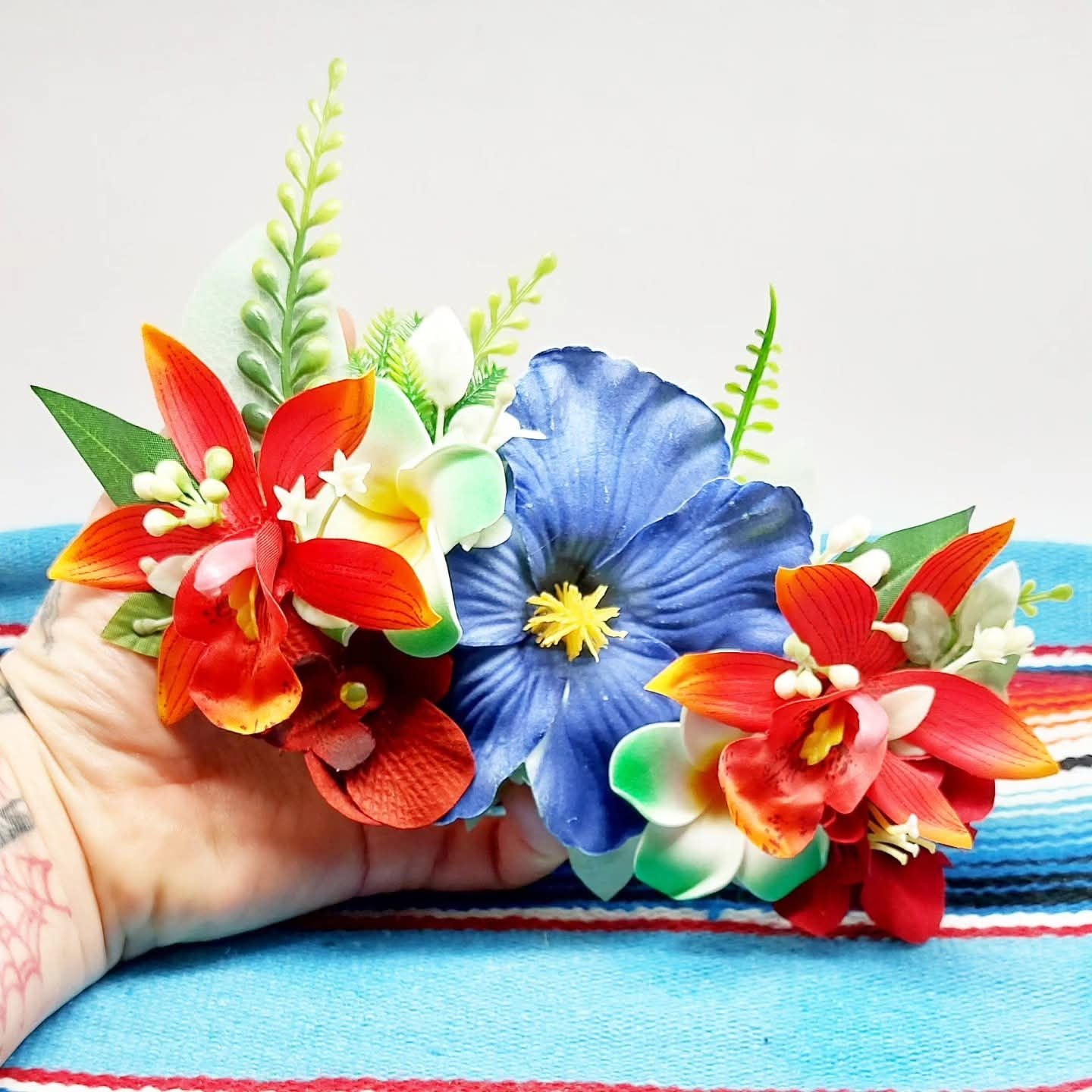 Stilgiganten Gibsonroll Haarblumenspange "Tropical Pin Up Babe"