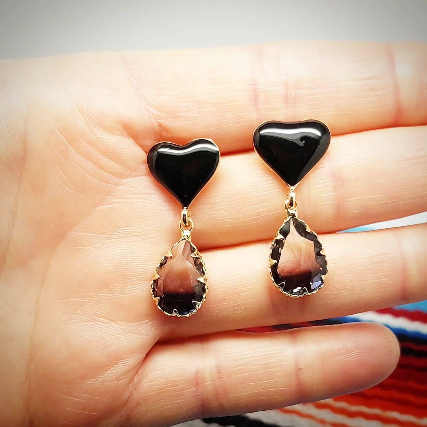 Stilgiganten Ohrstecker "Zarte Liebe / dunkle Gefühle"