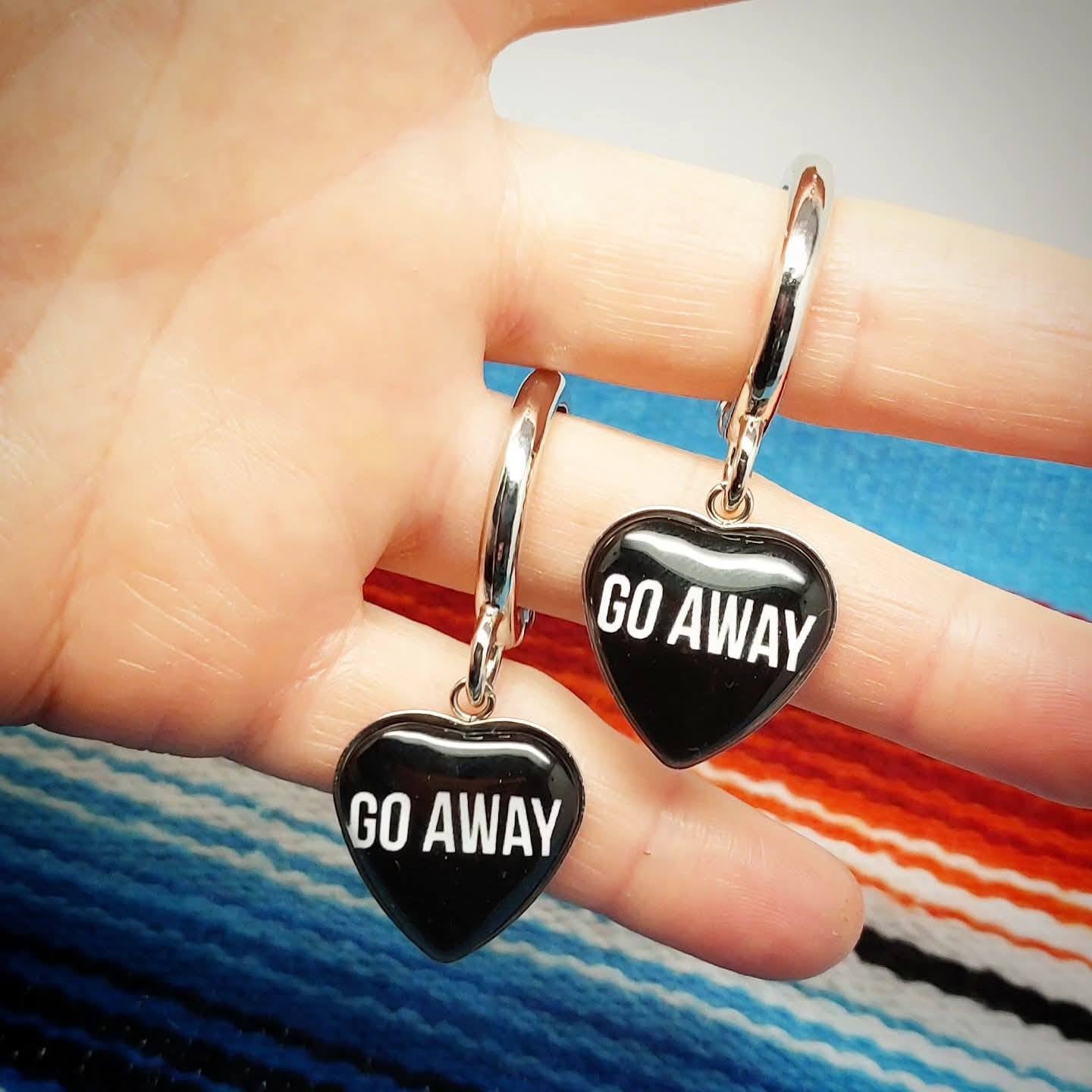 Stilgiganten Kustom Ohrhänger "GO AWAY"