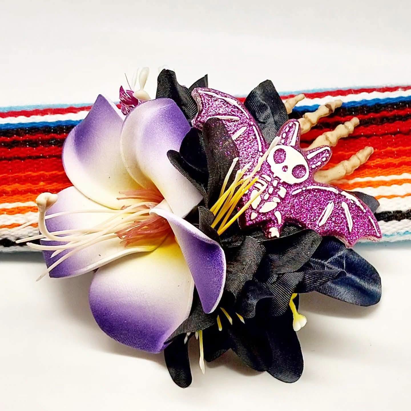 Große Stilgiganten Spuk Haarblumenspange "Dark Darlin`No.3"
