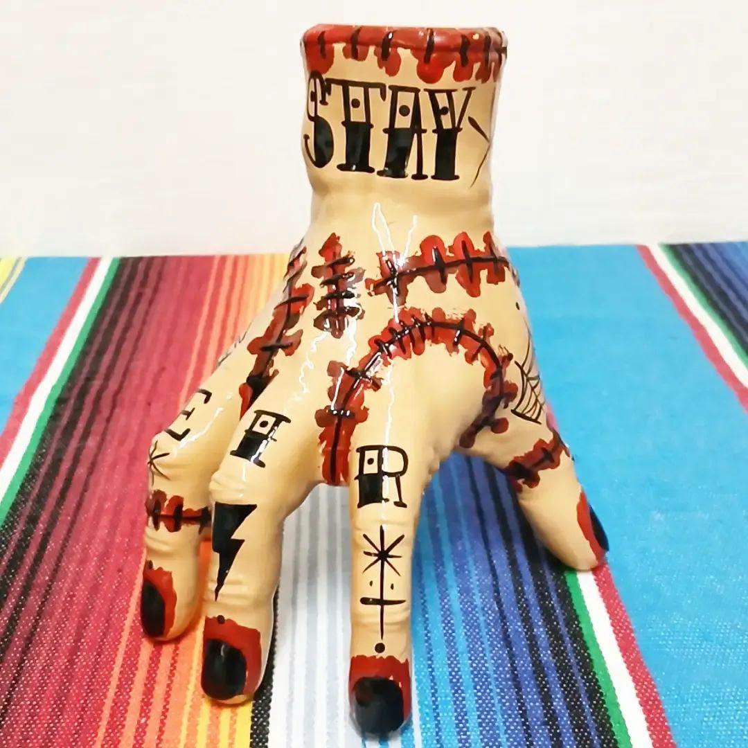 Stilgiganten Kustom Deko "Stay weird - thing you´re a handful"