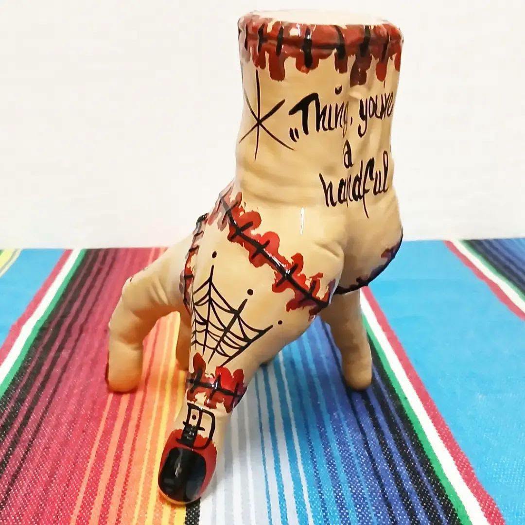 Stilgiganten Kustom Deko "Stay weird - thing you´re a handful"
