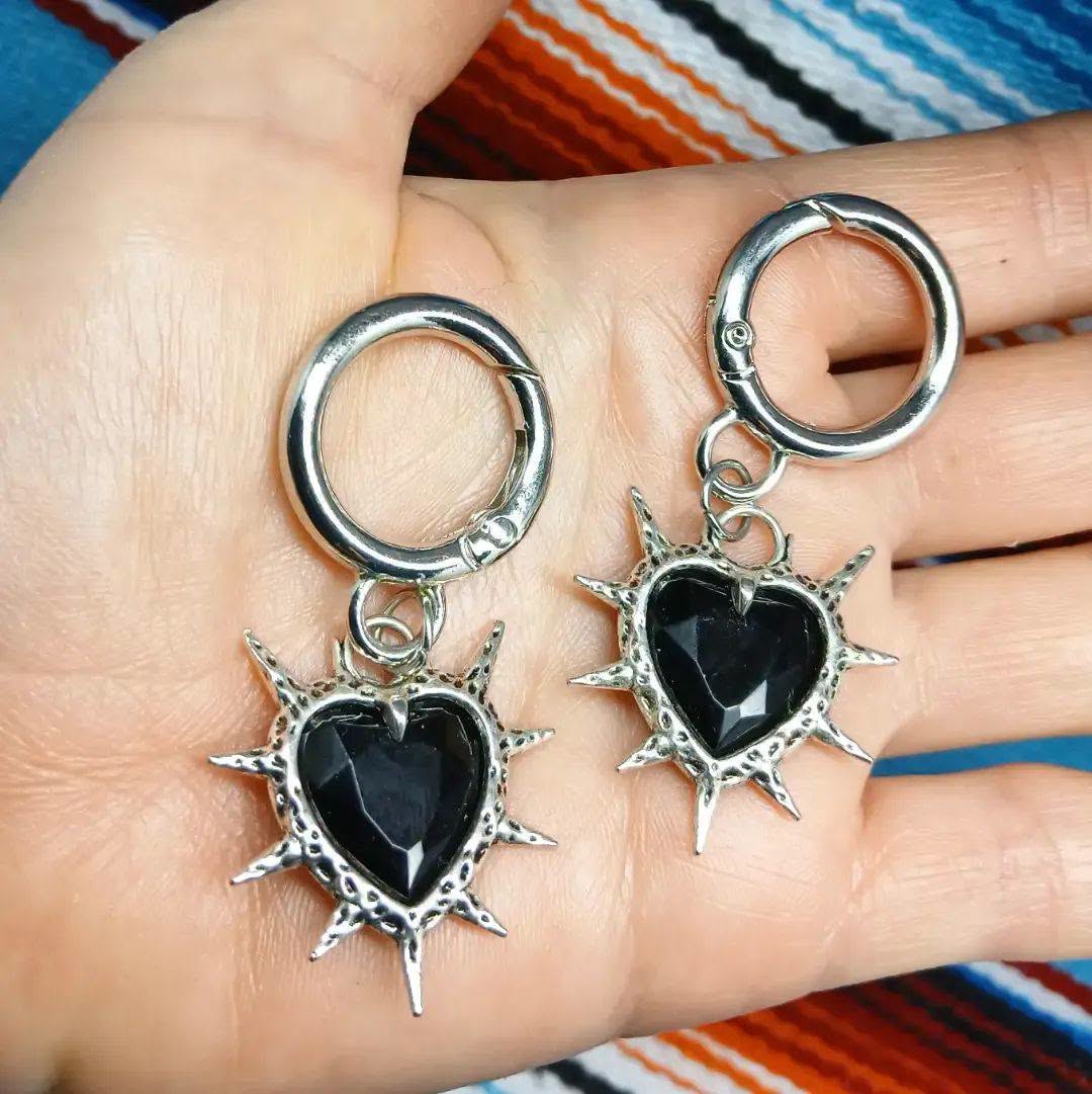 Ohrhänger für gedehnte Ohrlöcher "Dark Love"